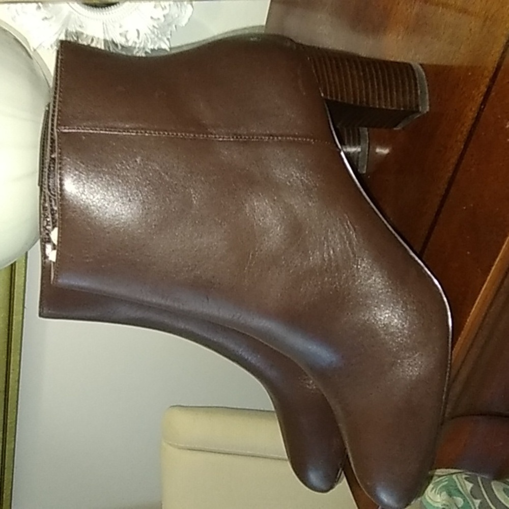 NWOT Talbots Dark Brown Leather Ankle Booties - Picture 10 of 10